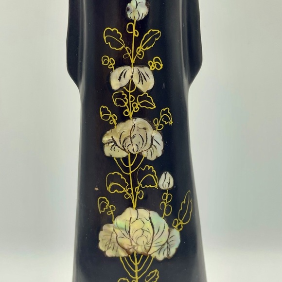 Vietnamese woman statue hand carved lacquerware with mother of Pearl inlay - Picture 5 of 9